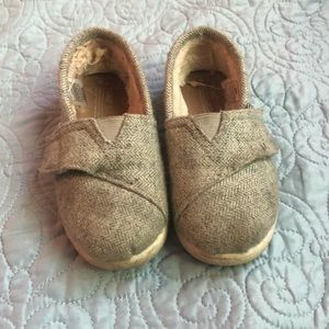 Well-Loved Fleece-Lined Toms